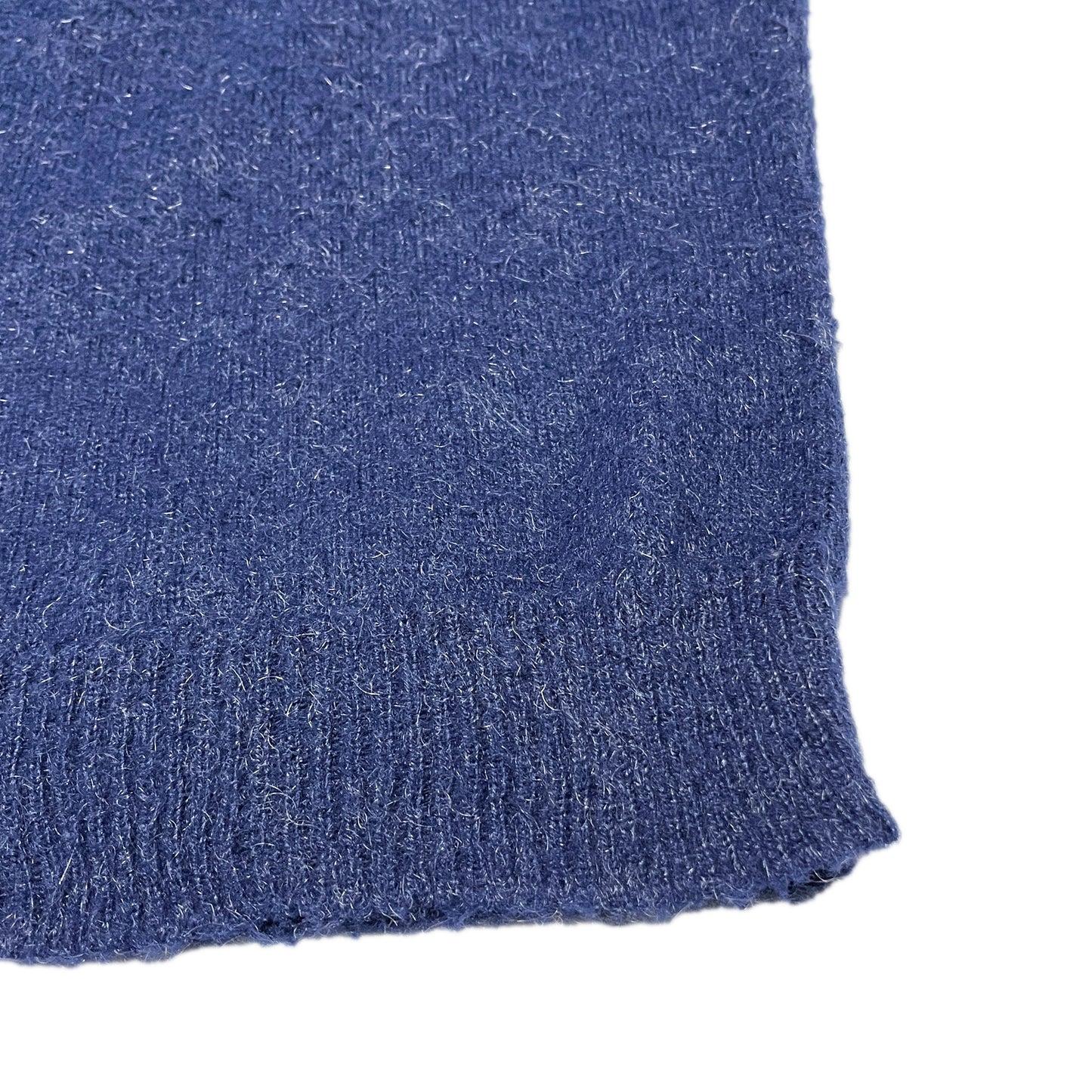 70s Mohair Crew Neck ネイビー L ディテール 3 素材の繊維の細部と質感が非常に詳細に写っている