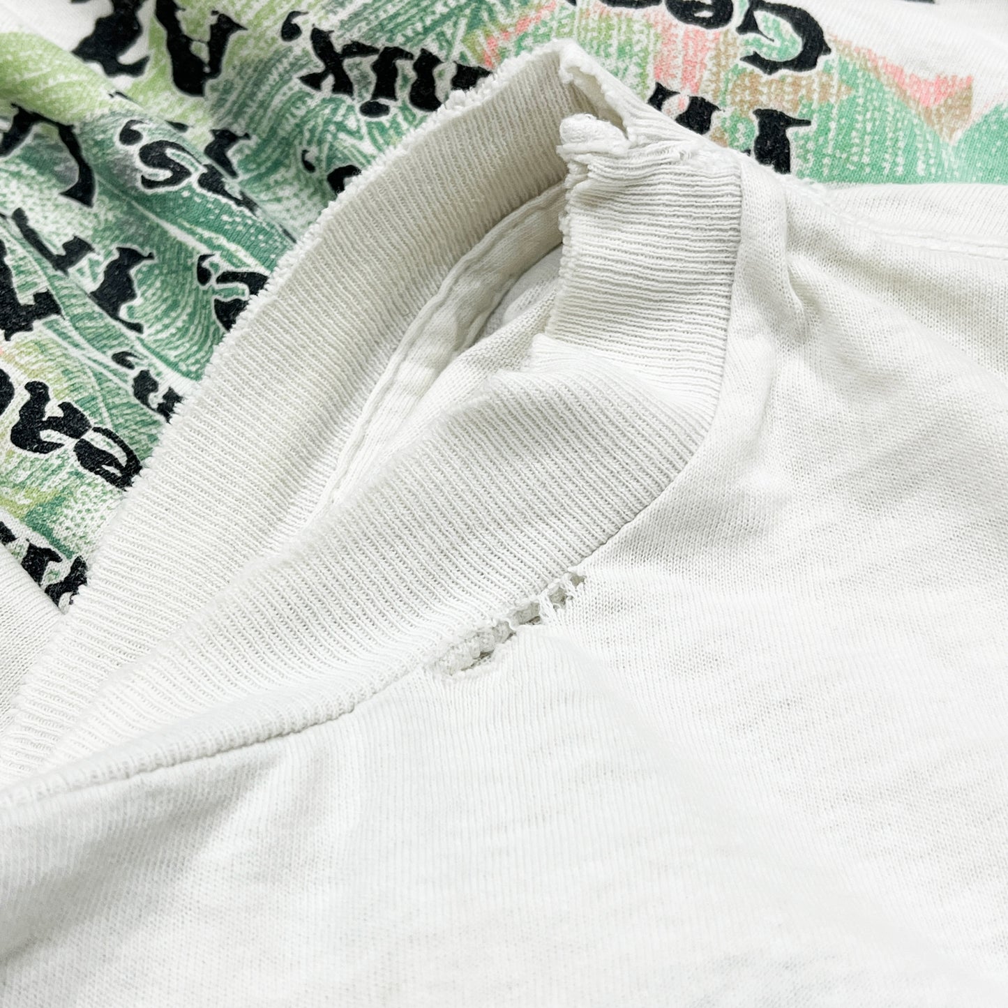90's Tultex Lollapalooza T Size (L)