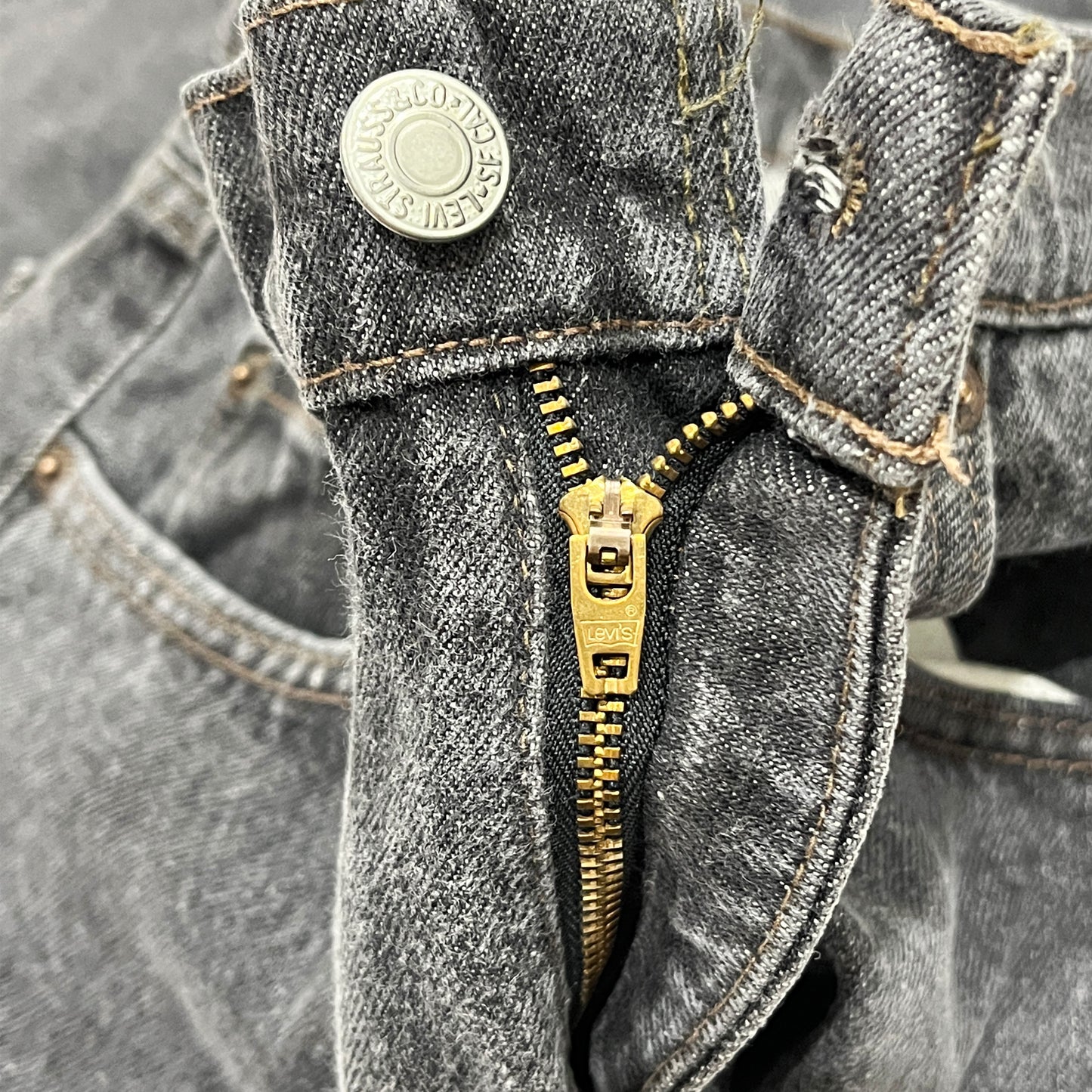 アメリカ製 Levi's 505 Black Denim PT Size (W34 L31)位