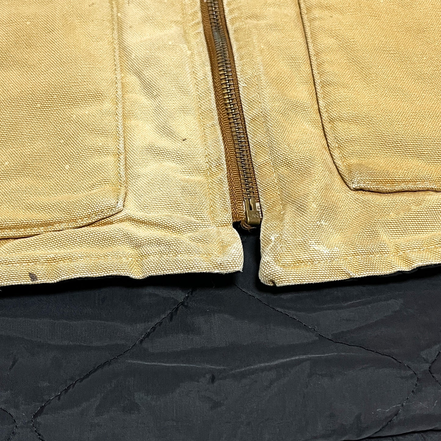 17 アメリカ製 Carhartt ダックベスト ベージュ Size (XL)位