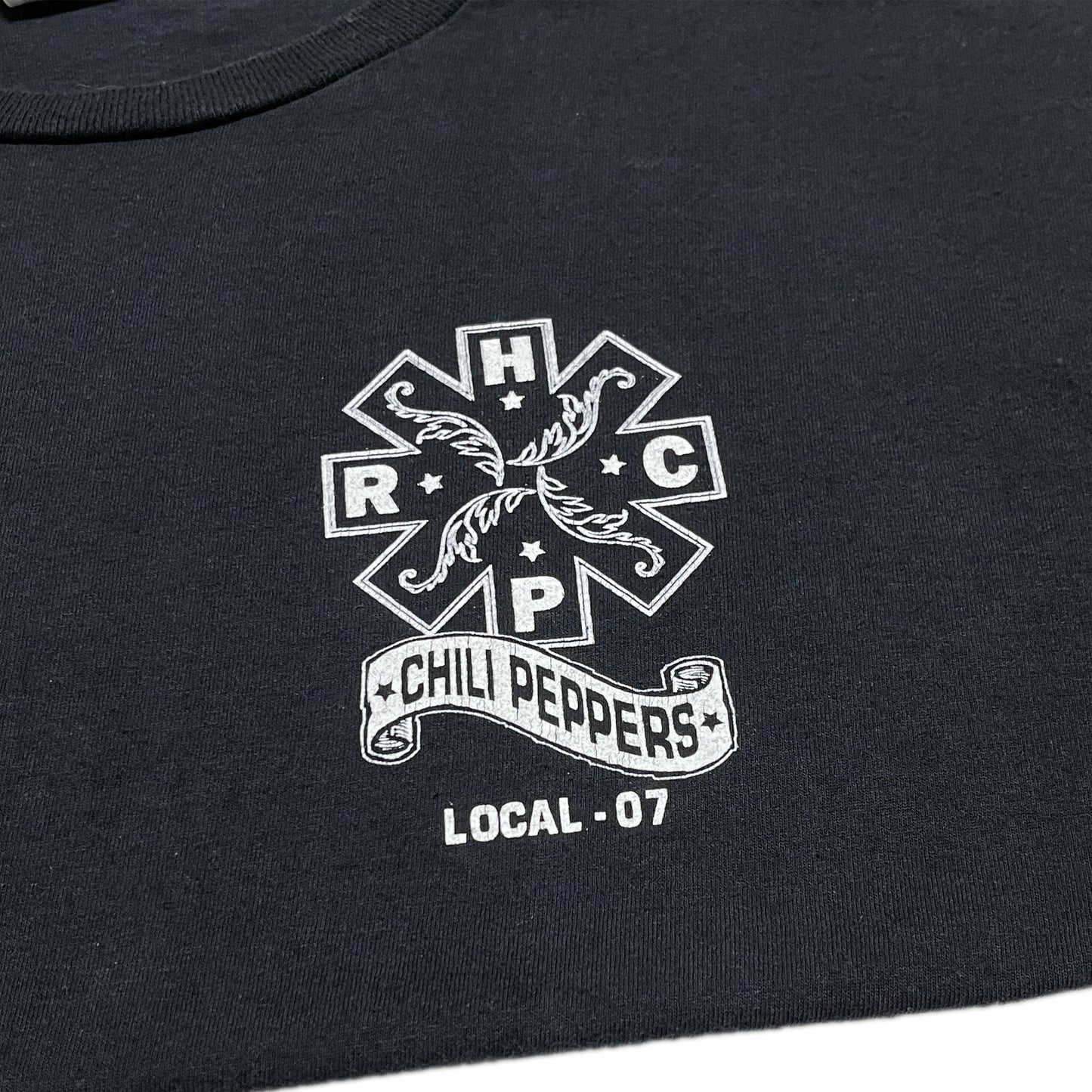 00's GILDAN Red Hot Chili Peppers "Local Crew" T Size (XL)