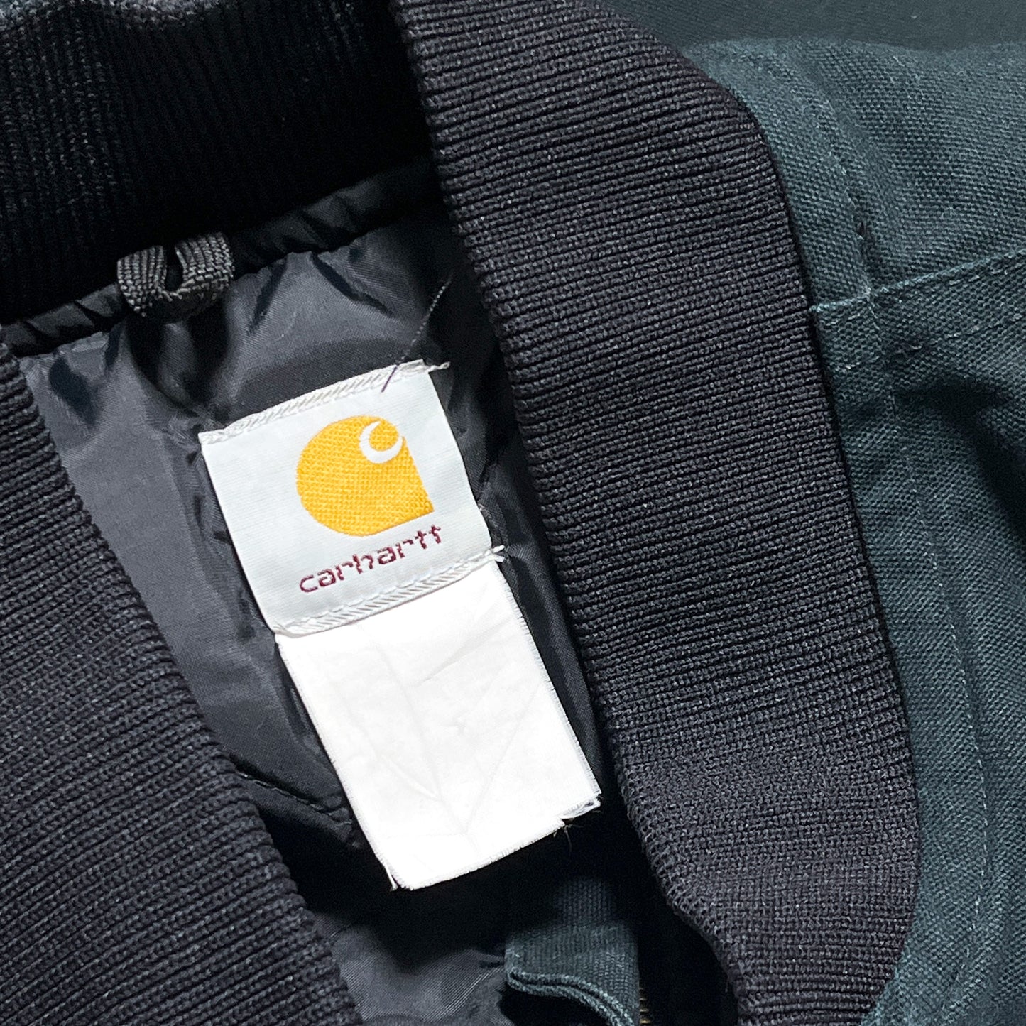 Carhartt ダックベスト ブラック Size (XXL-XXXL)位 ビッグサイズ!