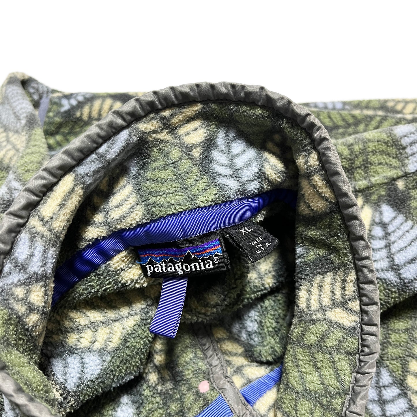 90's Patagonia Fleece Snap T "Leaf Pattern" Size (XL)