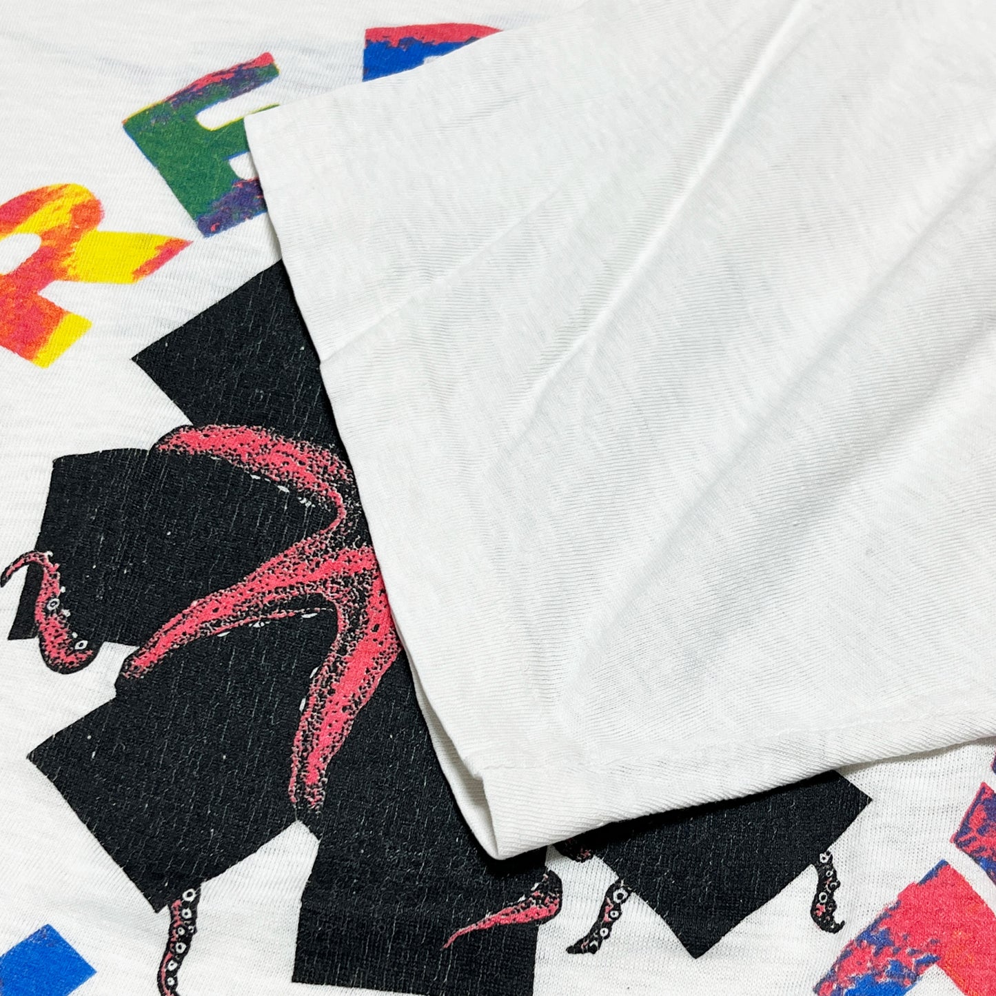 80's フランス製 Red Hot Chili Peppers T オクトパス Size (L) スペシャル!
