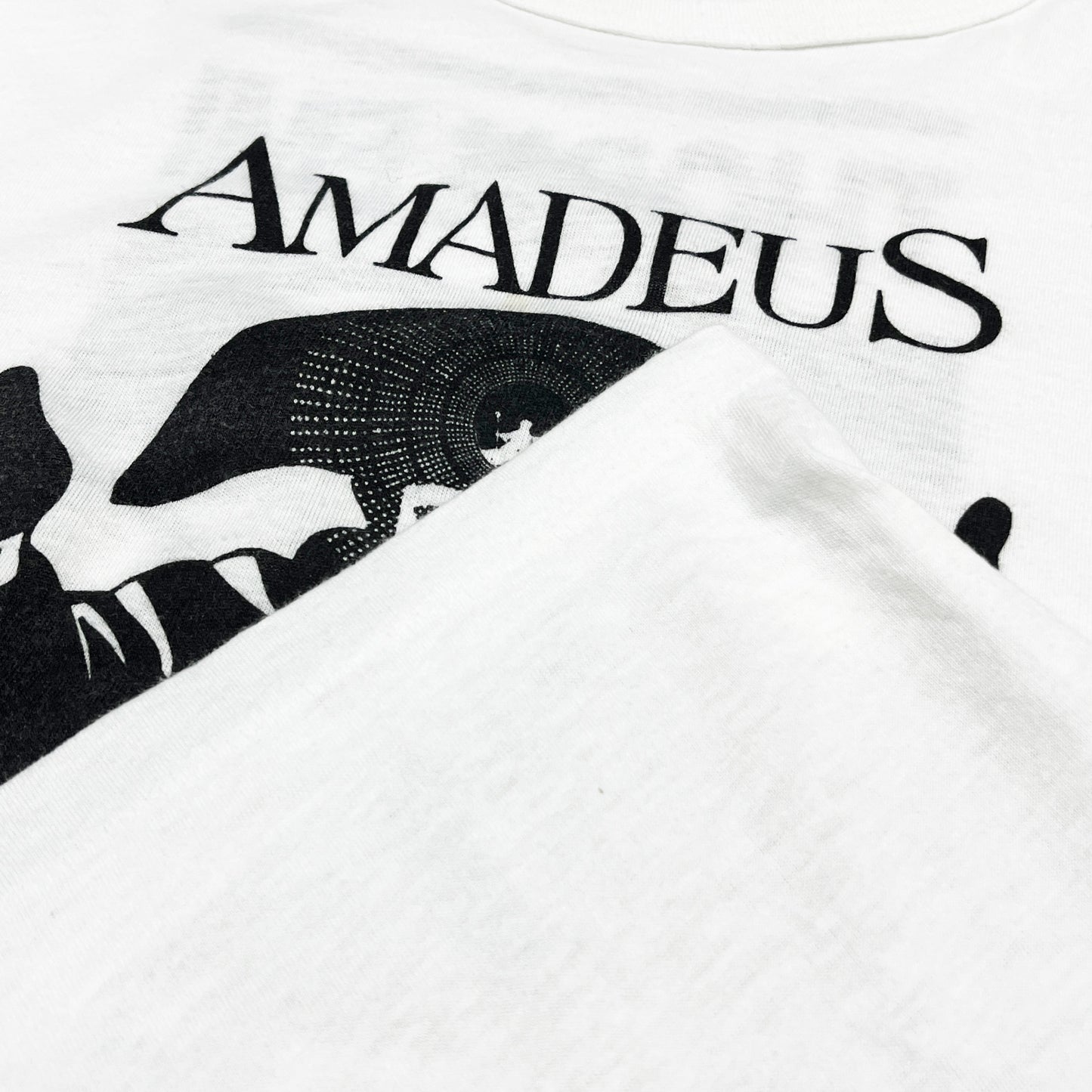 80s AMADEUS T XL ディテール 2 'AMADEUS'の文字とプリントの拡大