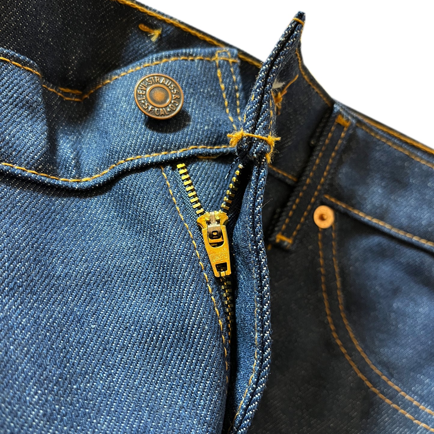 90's Levi's 517 Denim PT Deadstock Size (W36 L29)