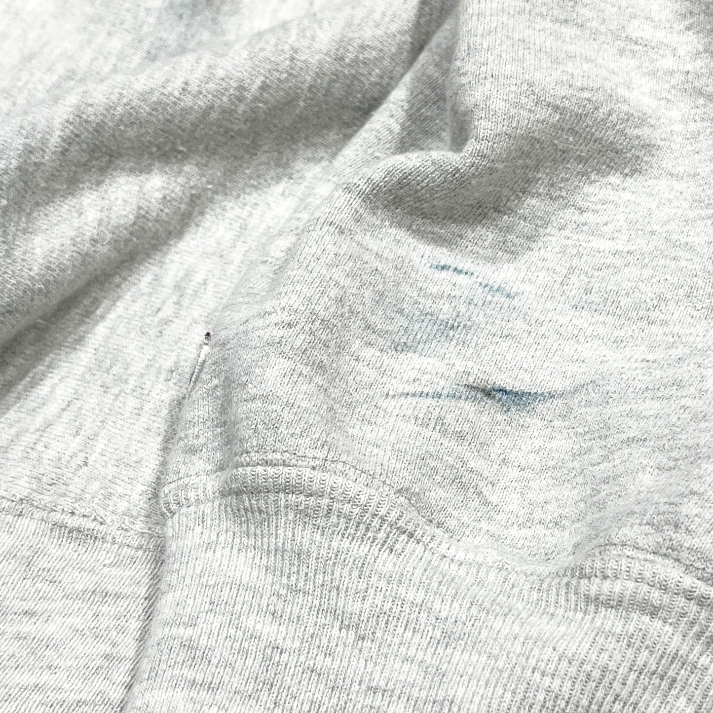 90's CHAMPION R/W BIG EYE Size (XL)