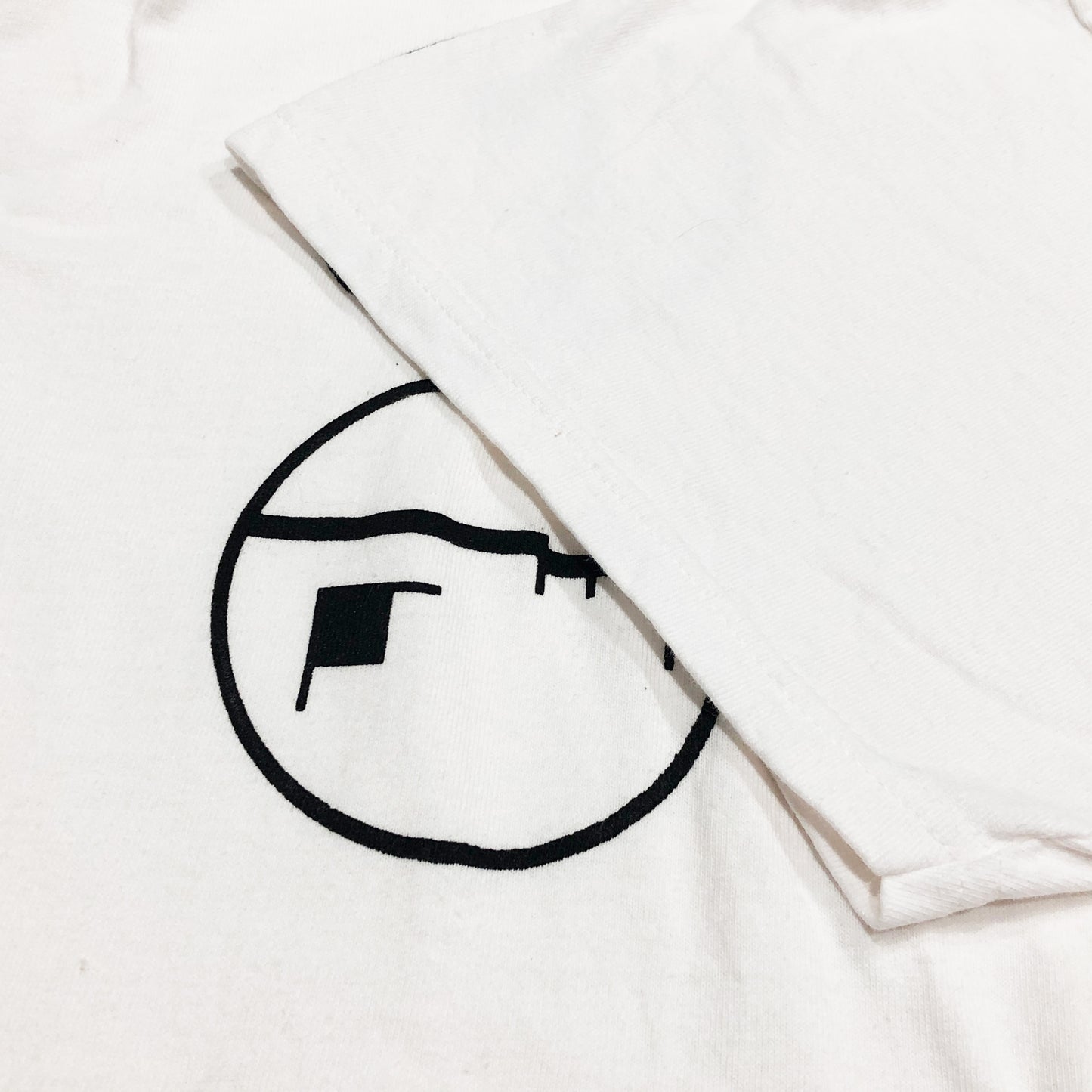 90's〜 FRUIT OF THE LOOM Bauhaus T Size (XL)