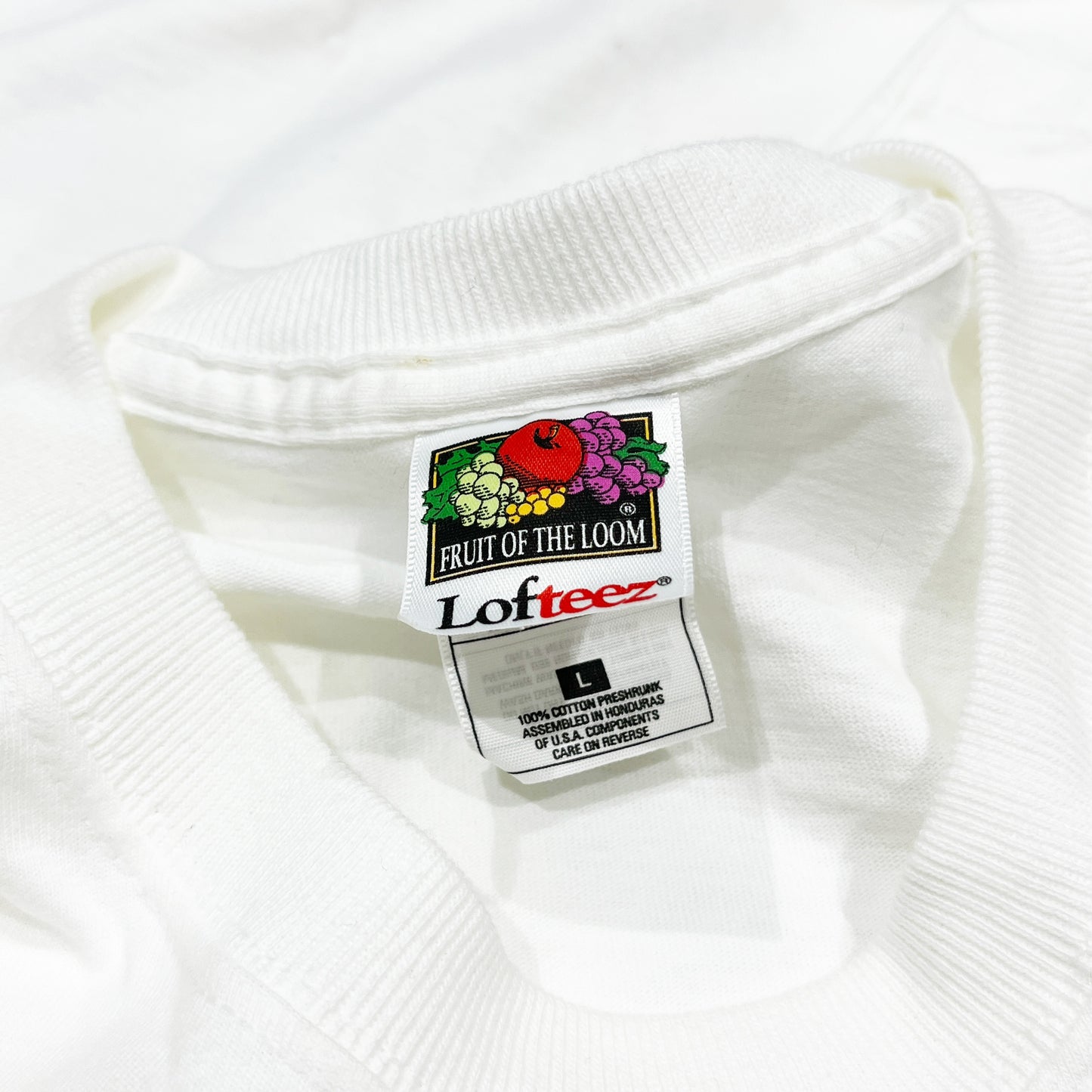 90's FRUIT OF THE LOOM Disney Store T Size (L)