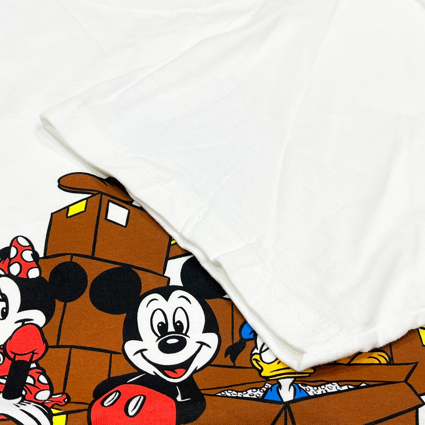 90's FRUIT OF THE LOOM Disney Store T Size (L)