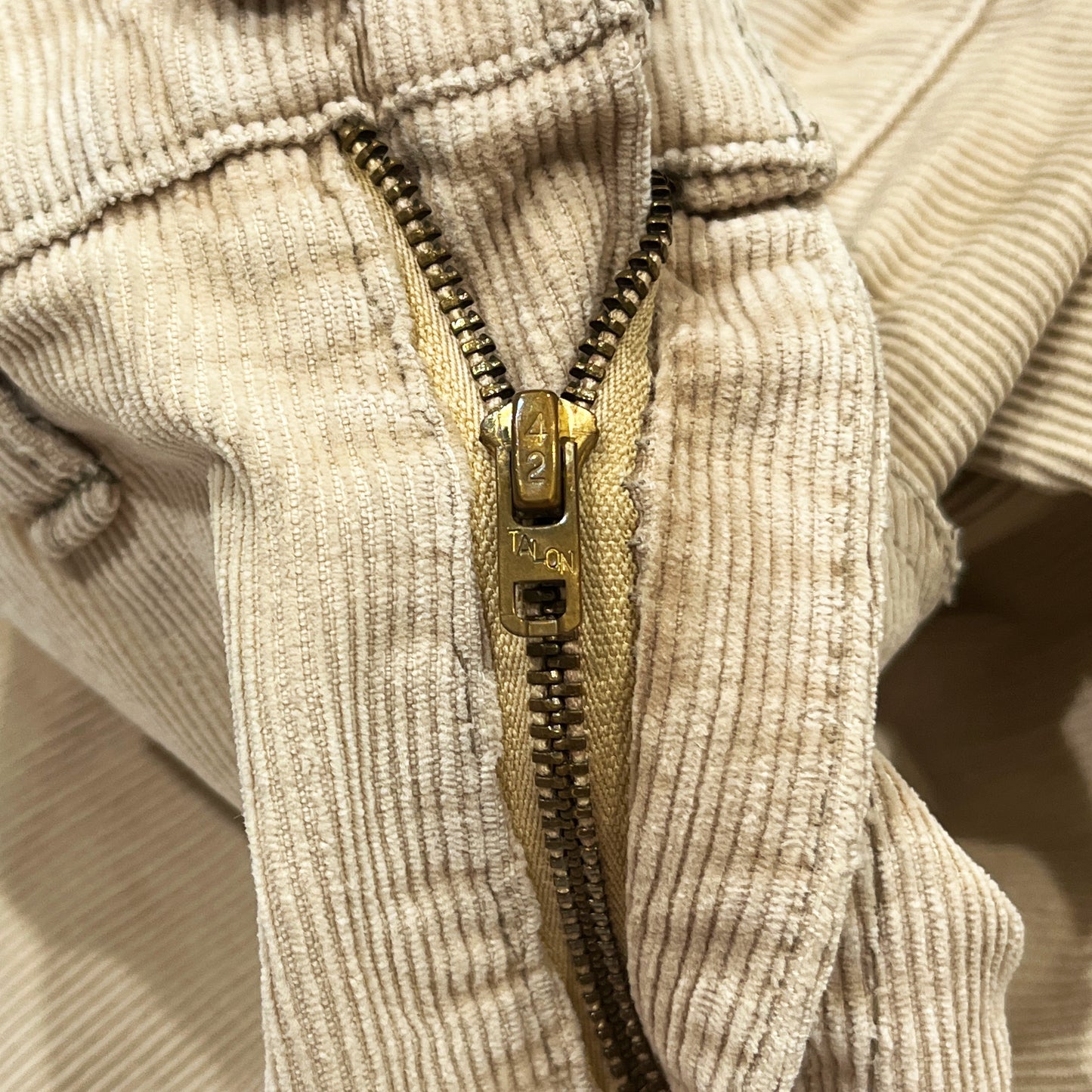 70's Levi's 519 Corduroy PT Beige (W32 L30)位