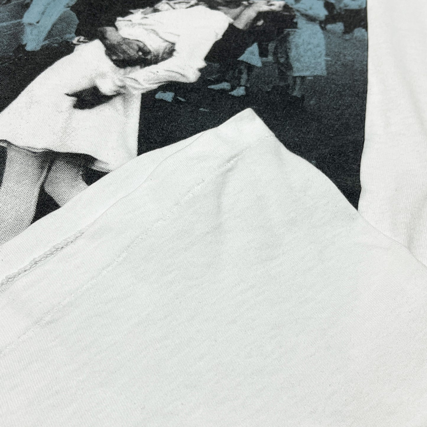 90's STANLEY DESANTIS "勝利のキス" Alfred Eisenstaedt T Size (L) レア！