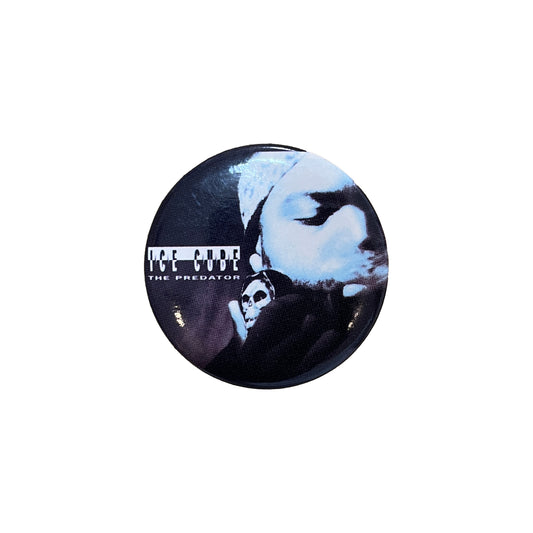 Ice Cube Badge ©️1993 平置き Ice Cubeのロゴと『THE PREDATOR』のタイト