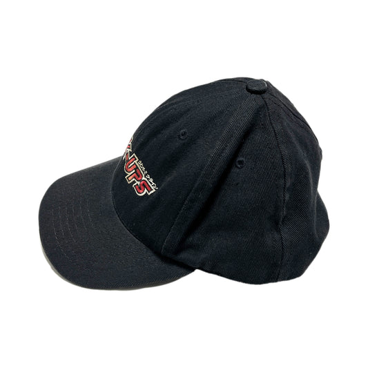 90s〜 HOOK-UPS Cap スナップバック Free 平置き 黒いキャップ ロゴが一部見え