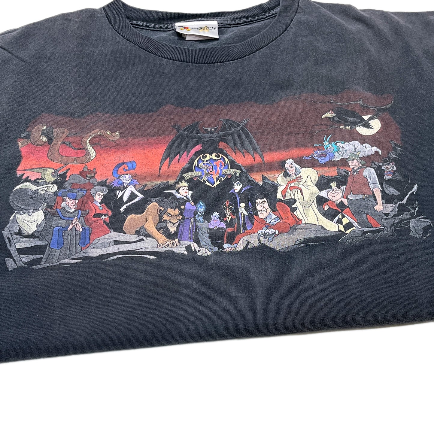 90's Disney Villains T Black Size (XL-2XL)位