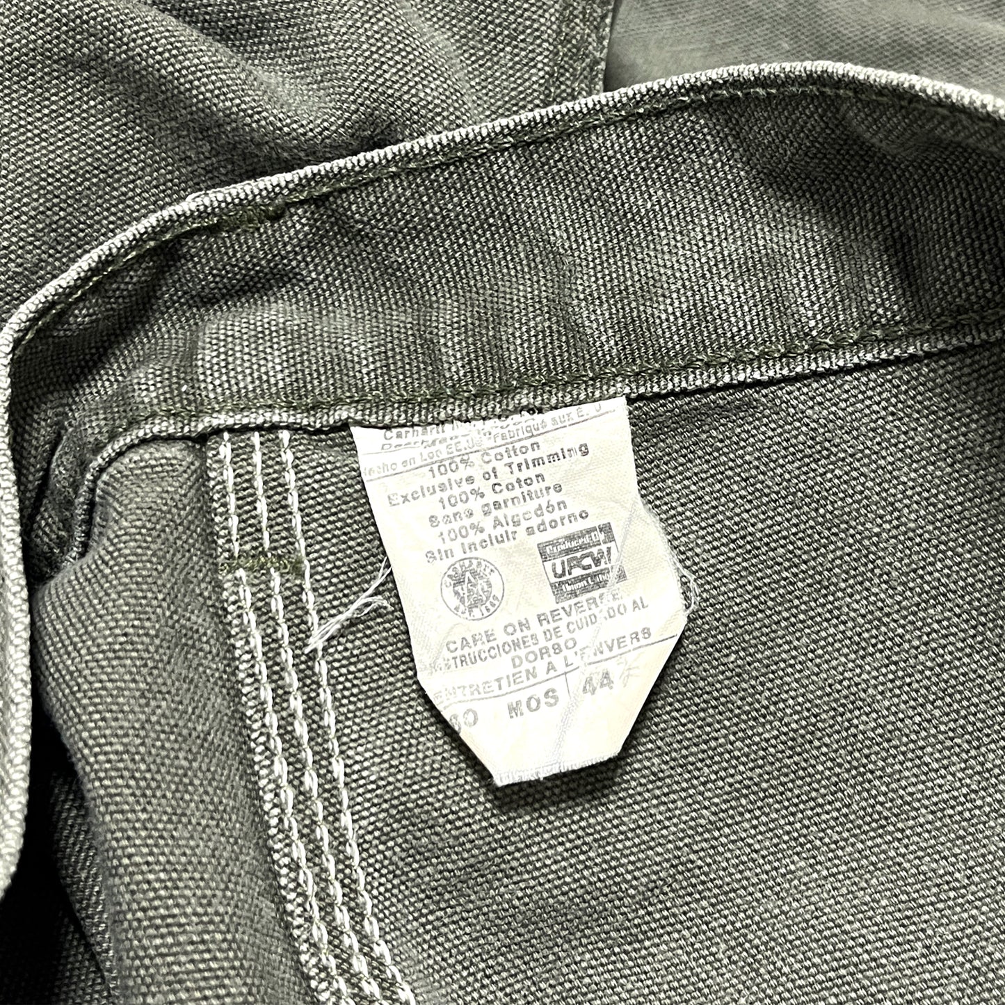 アメリカ製 Carhartt Duck オリジナル Shorts モスグリーン Size (W43)位