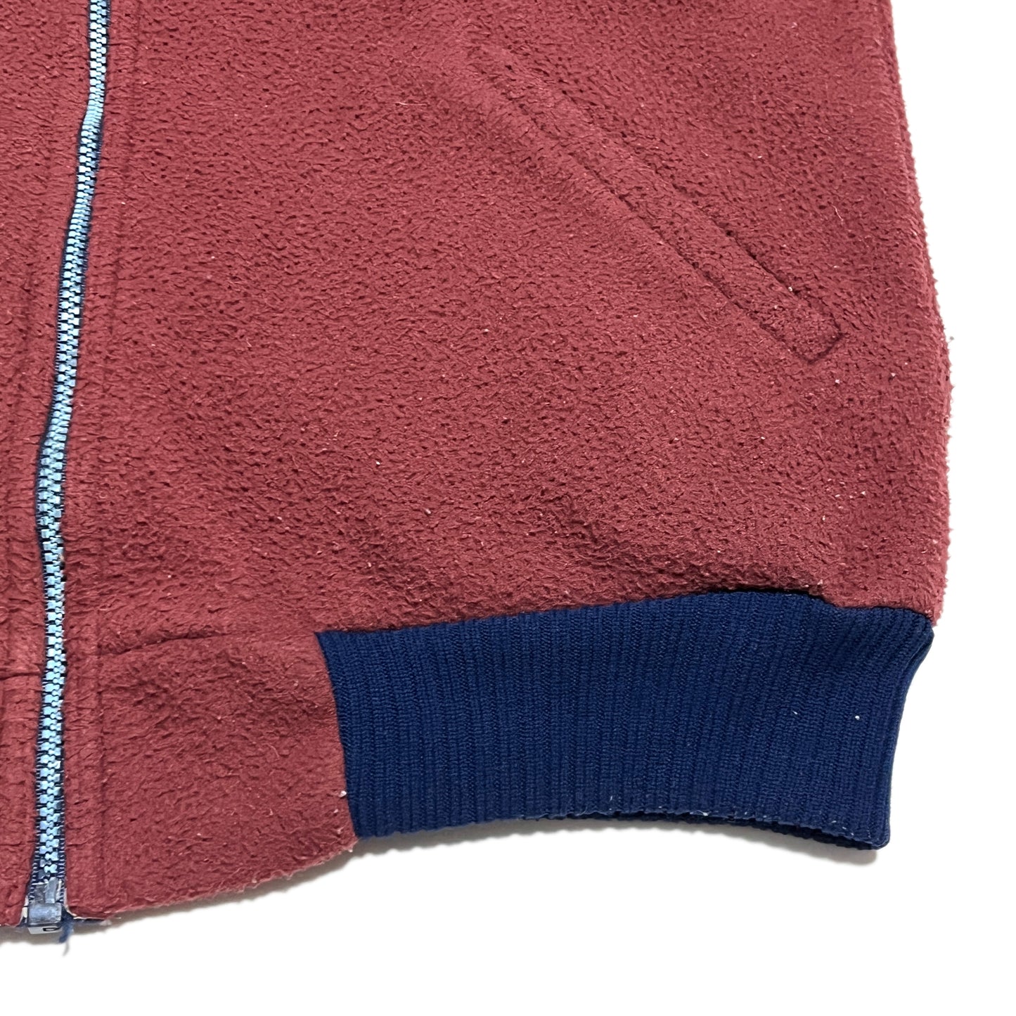 80s Patagonia Fleece JKT L ディテール 2 赤色フリースの素材質感 ダークネイビーリブのディテール