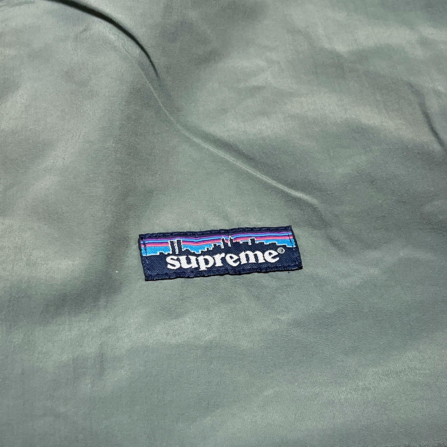90s シュプリーム Supreme パタゴニアサンプリング ナイロンジャケット L ブランドタグ Patagoniaのロゴタグ