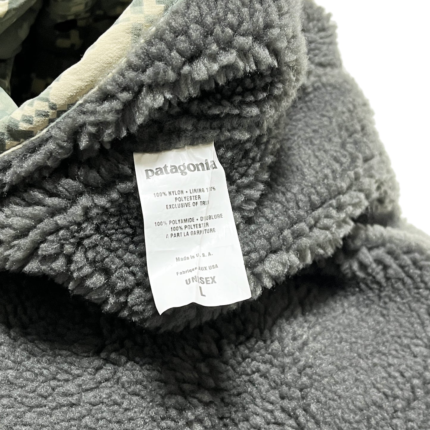 00s PATAGONIA MARS REVERSIBLE PILE JKT L ブランドタグ 1 パタゴニアタグ デジタルサイバーアーク（DS）迷彩 半袖 ボ