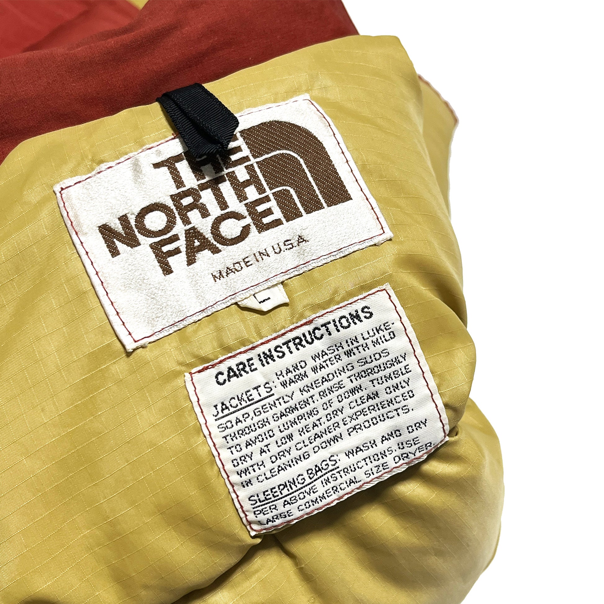 80s THE NORTH FACE Vest レンガ色 好カラー L ブランドタグ 洗濯タグ サイズL