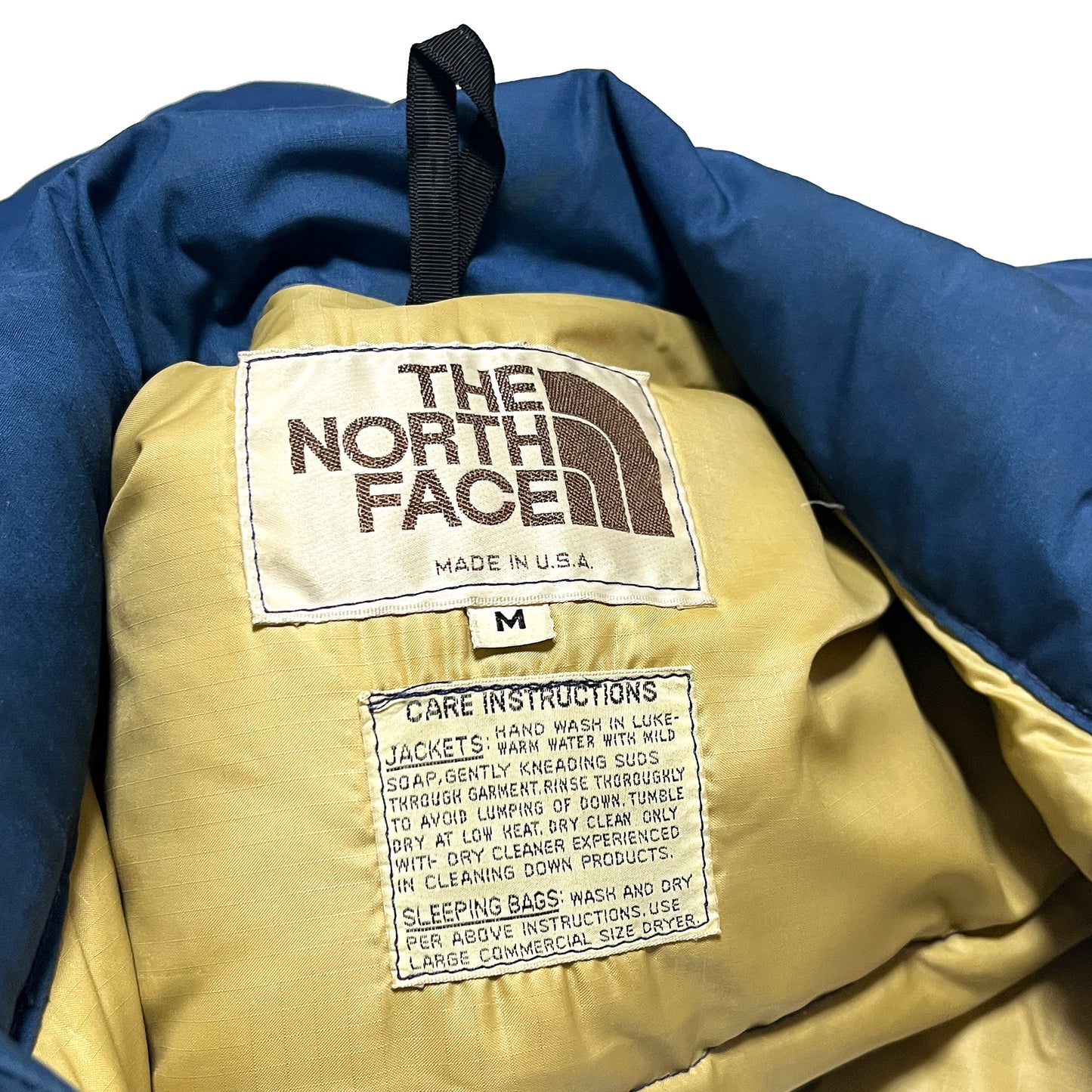 80s THE NORTH FACE Vest ブルー M ブランドタグ 内側のタグ THE NORTH FACE ロゴと洗濯表示