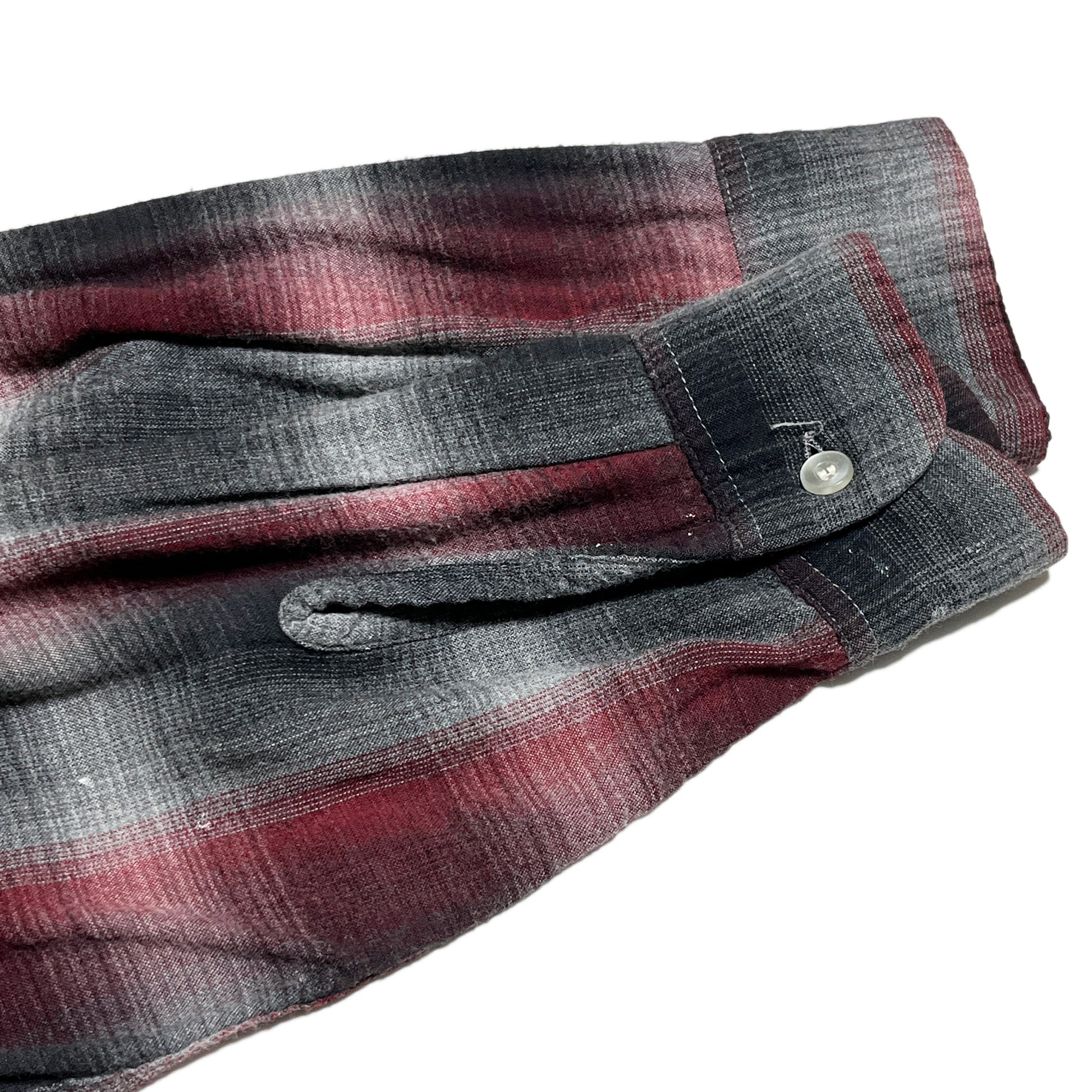60s〜 TOWNCRAFT Rayon L/S SH オンブレ L ディテール 4 赤・黒・グレーのチェック柄 ボタン 縫い目