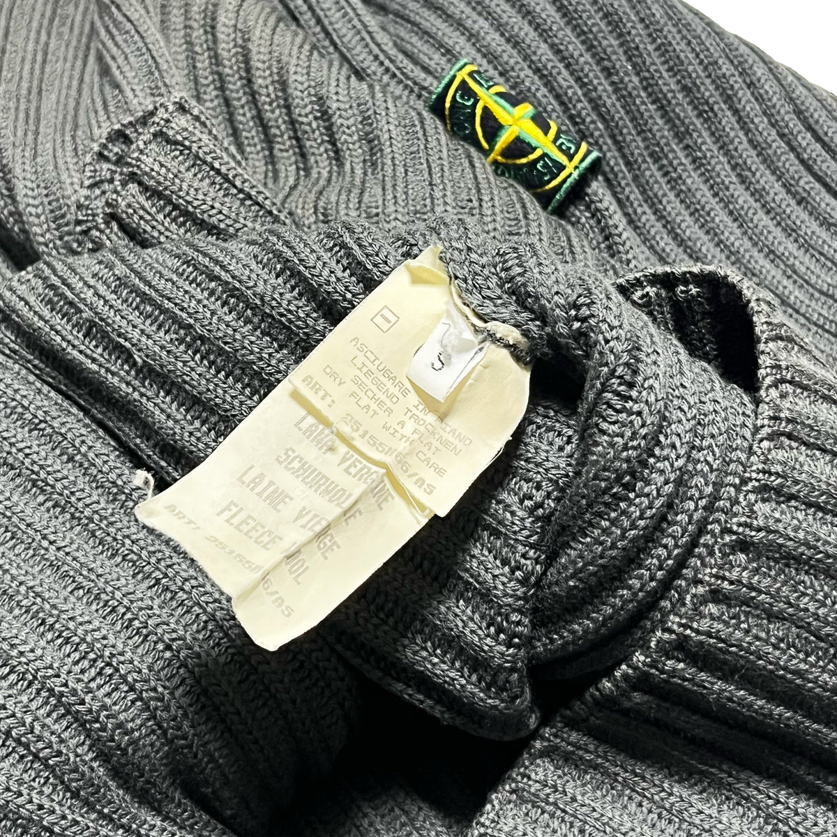 90's Stone Island V-Neck Wool Sweater  Size (S)