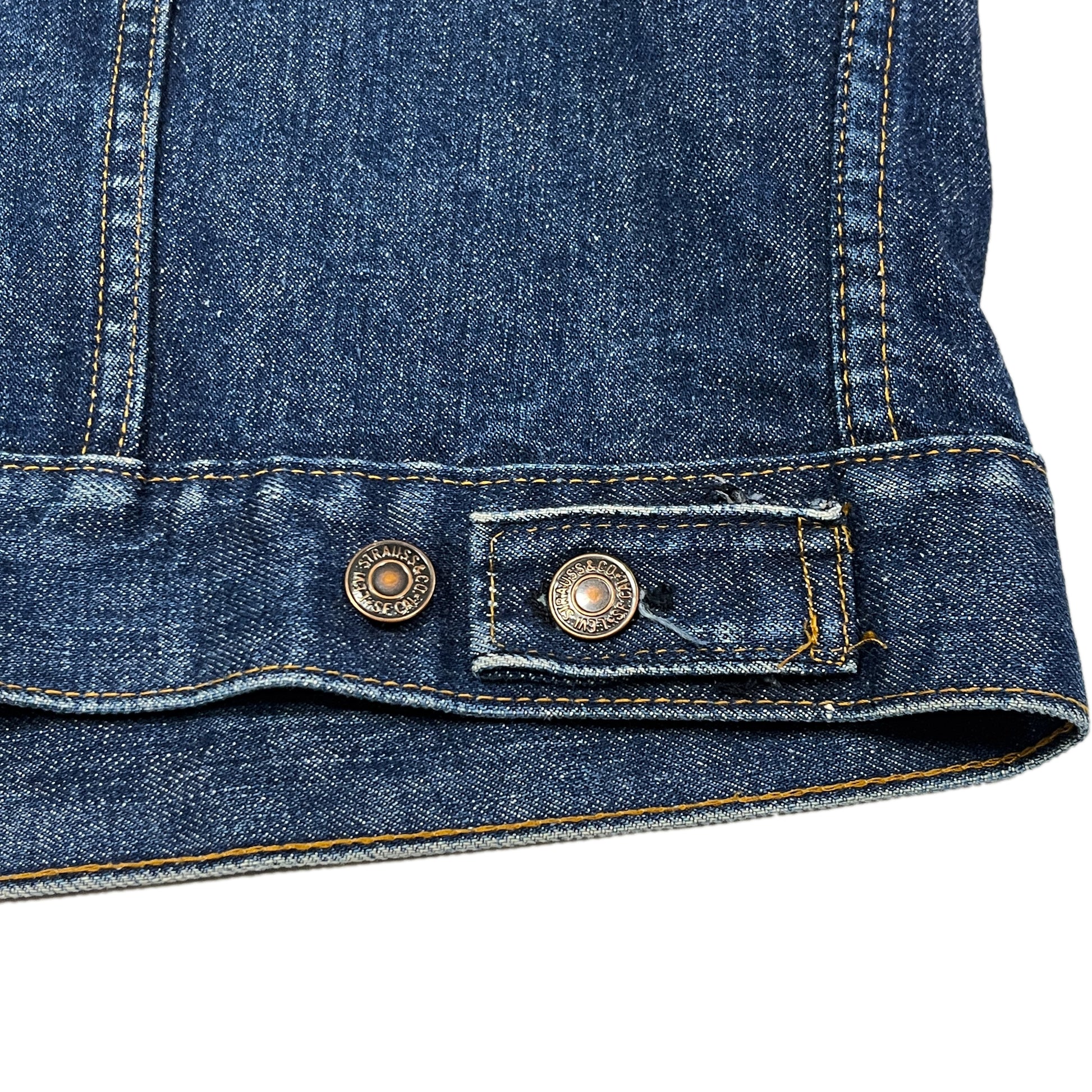 70s Levi's 70505 ®️タブ Denim JKT 50 ビッグサイズ ディテール 4 ジーン素材 ボタン タグ